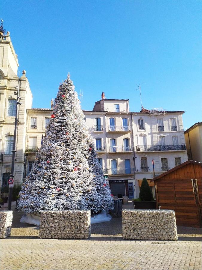 Appartement Place De La Mairie Beziers Bagian luar foto